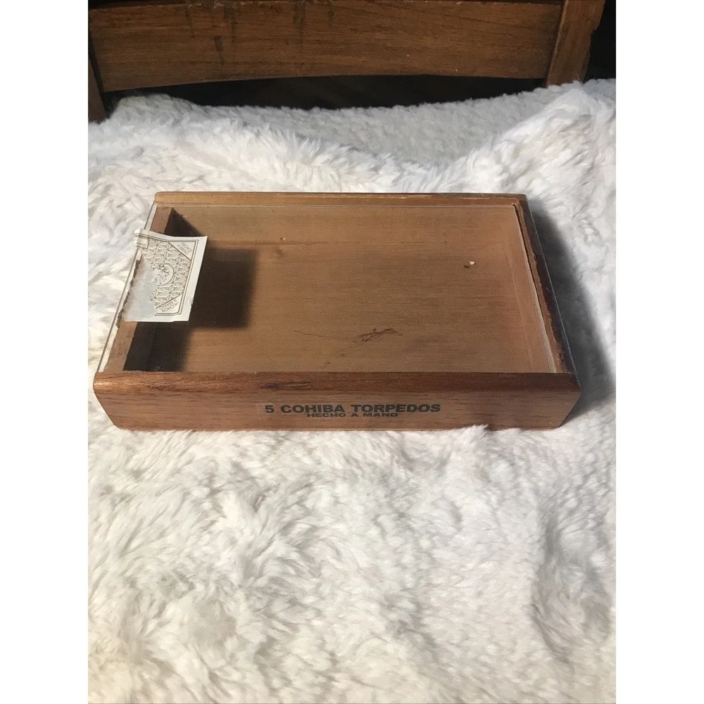 Cigar Box  5 Cohiba Torpedos, Glass lid, Dominican Republic, Empty, Hand Made